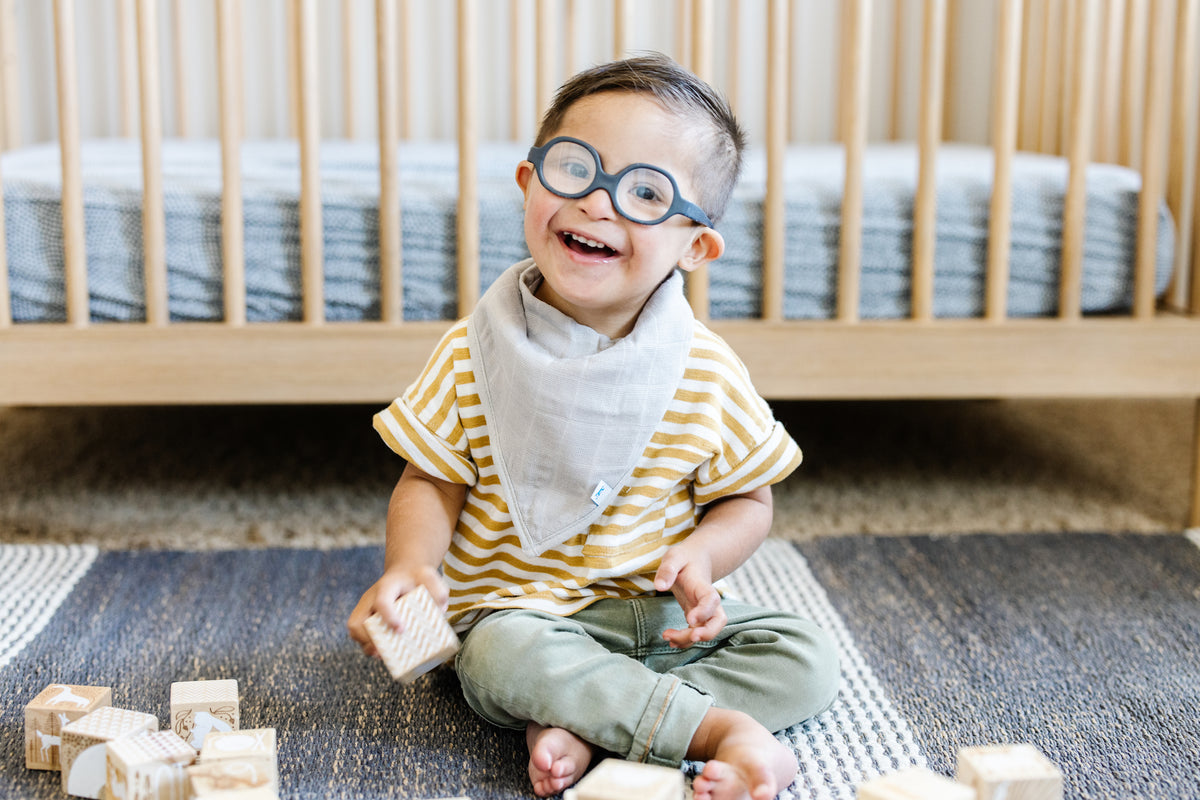 Muslin + Fleece Bandana Bib 4 Pack