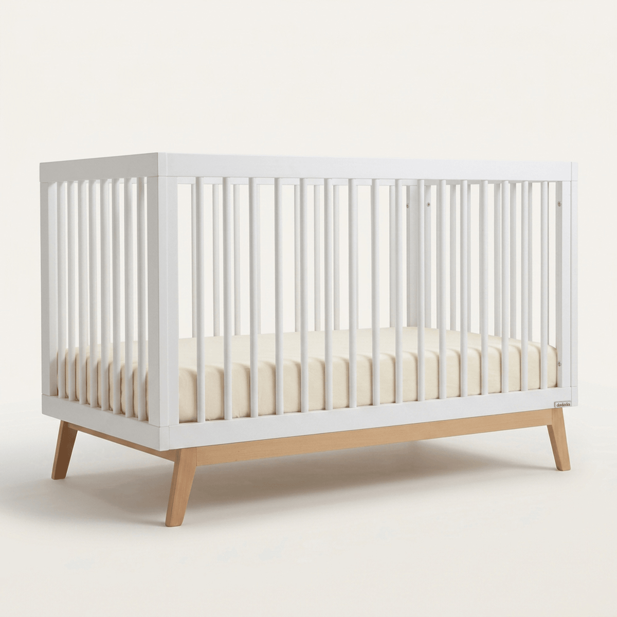 dadada Baby Soho 3-in-1 Convertible Crib