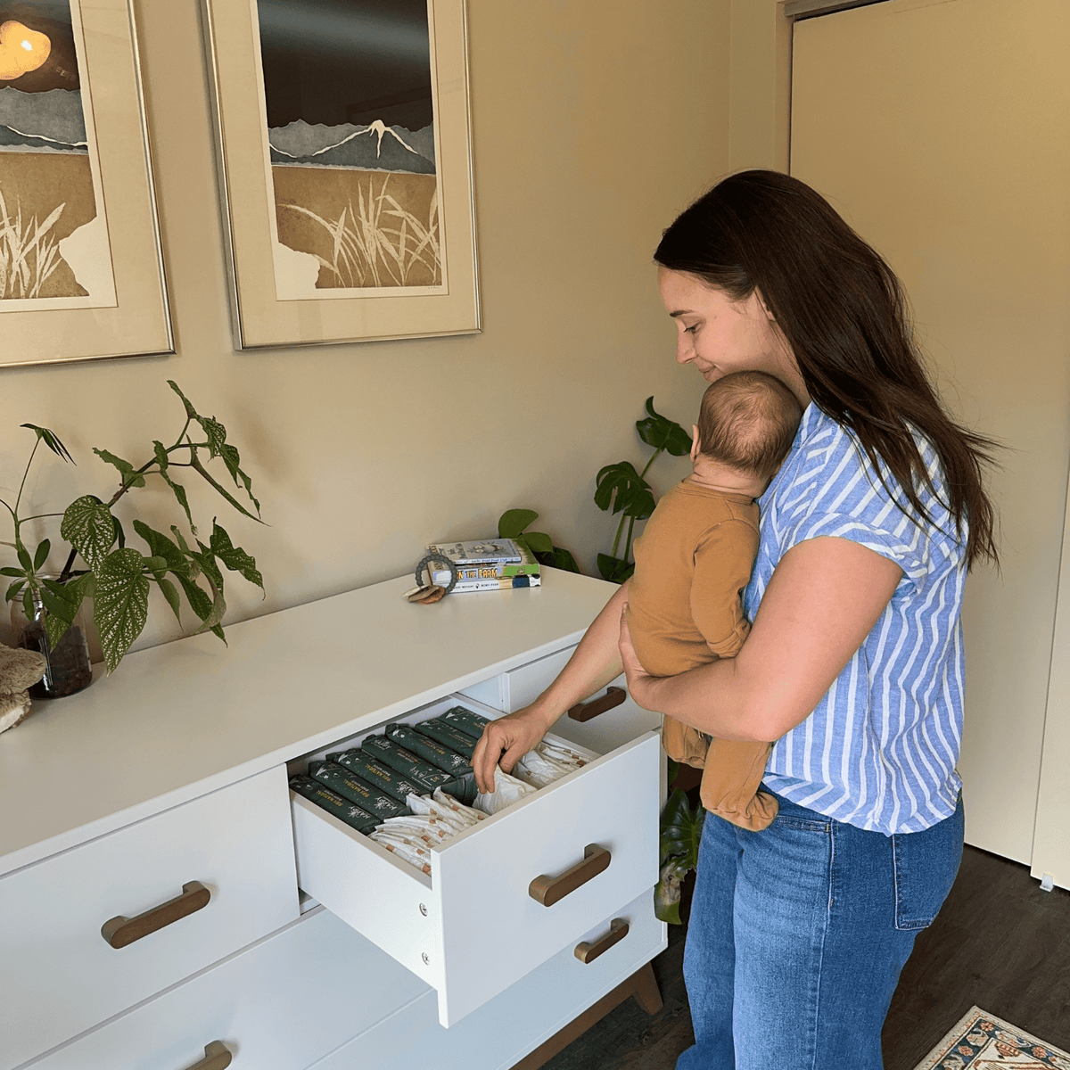 dadada Baby Soho 5-Drawer Nursery Dresser